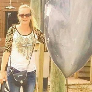 Meet your Posher, Vinetta lewis